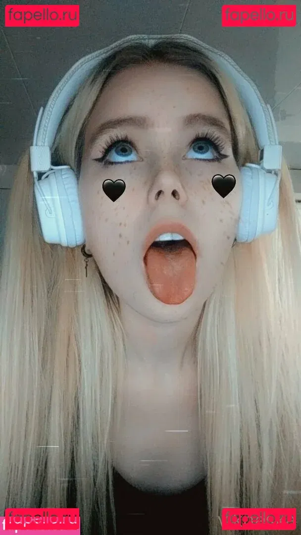 vikneskafree Onlyfans Photo Gallery 