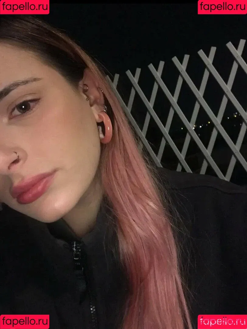 Sophia Zisi Onlyfans Photo Gallery 