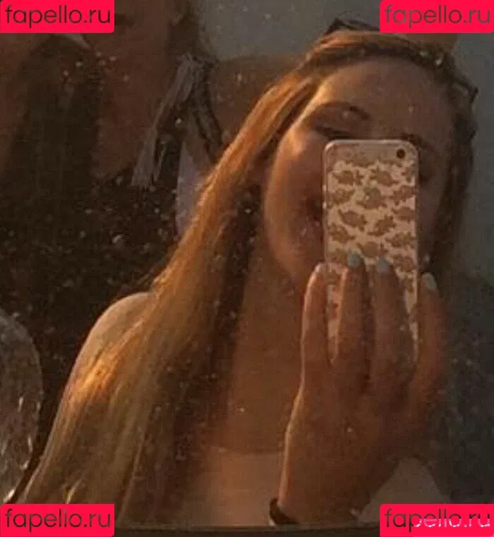 Sophia Zisi Onlyfans Photo Gallery 