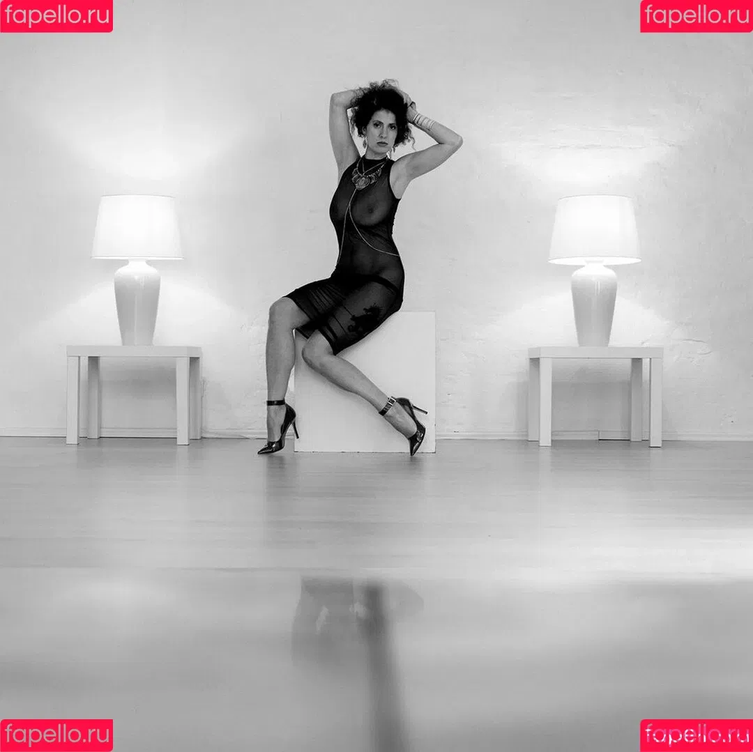 Angell77la Angela Onlyfans Photo Gallery 