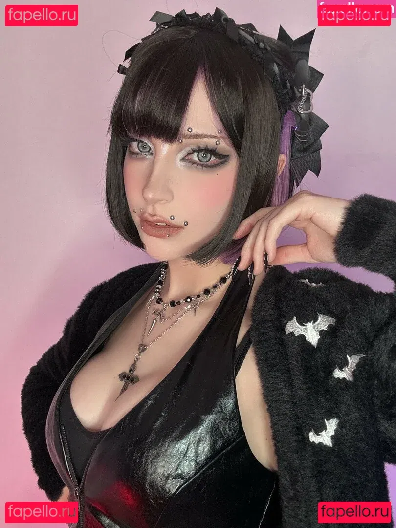 Hitomi Okami Onlyfans Photo Gallery 