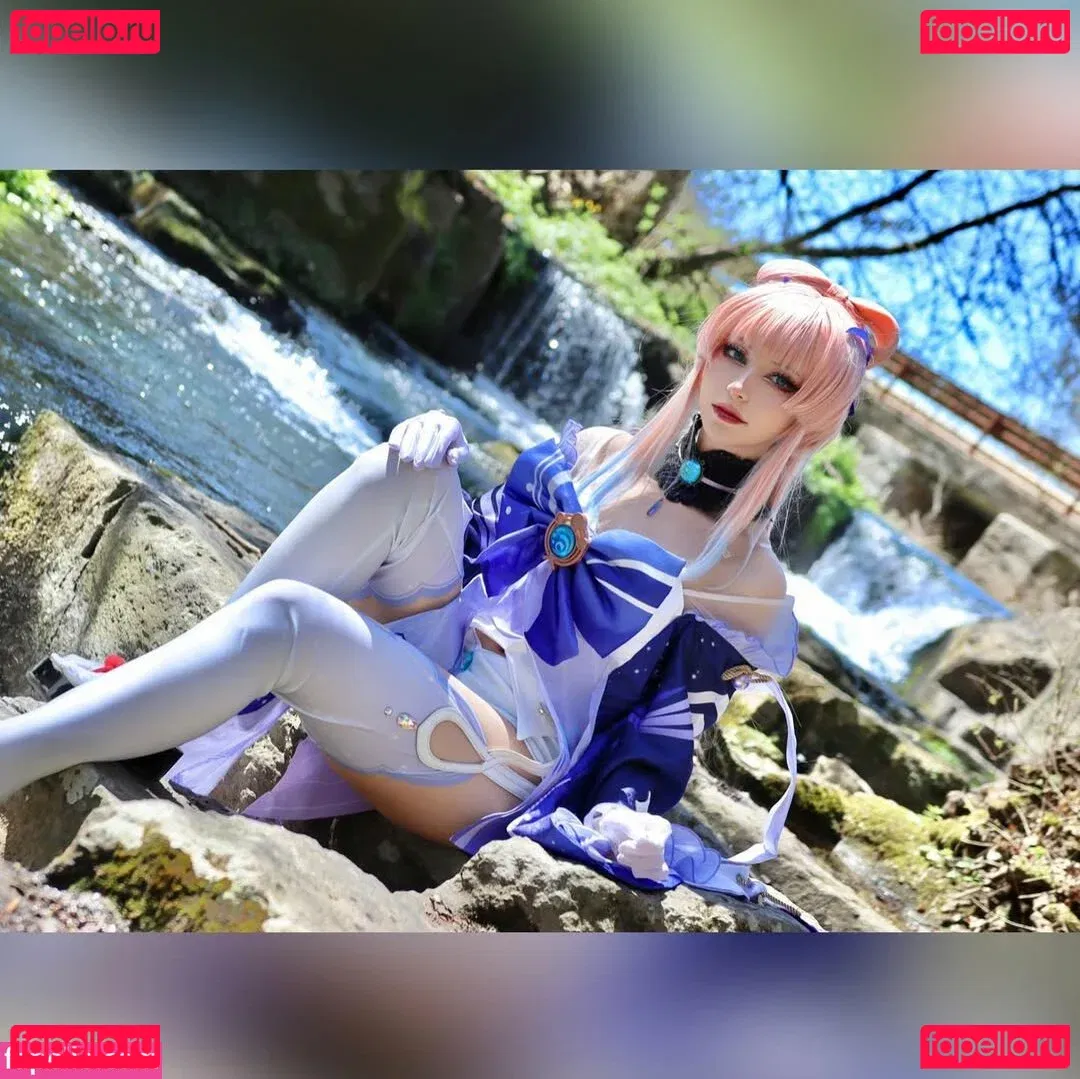 Hitomi Okami Onlyfans Photo Gallery 