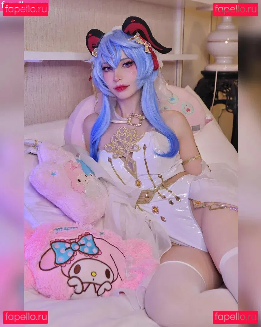 Hitomi Okami Onlyfans Photo Gallery 