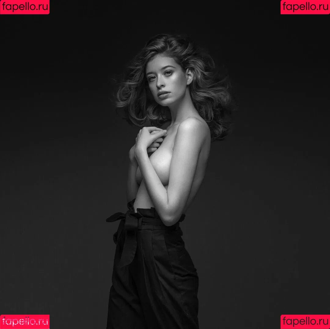 Sophie.srm Onlyfans Photo Gallery 