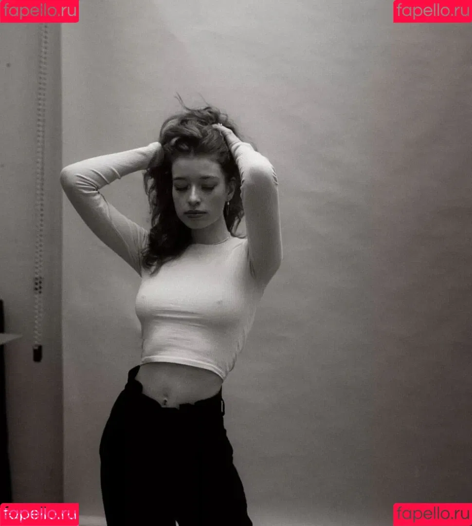 Sophie.srm Onlyfans Photo Gallery 