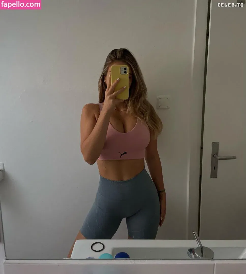 Paula Doeringer Onlyfans Photo Gallery 