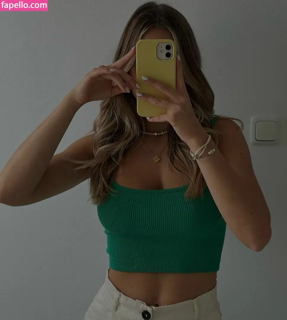 Paula Doeringer Onlyfans Photo Gallery 