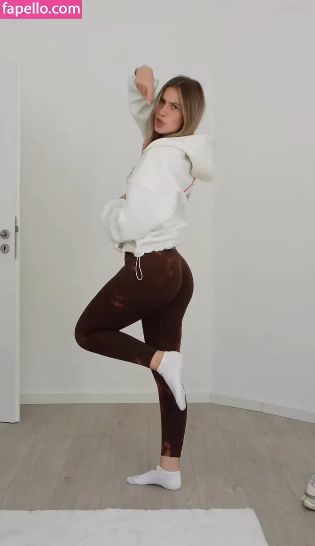 Paula Doeringer Onlyfans Photo Gallery 