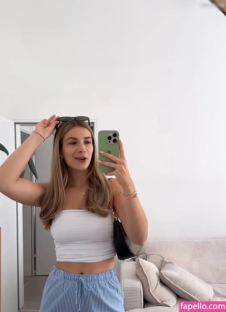 Paula Doeringer Onlyfans Photo Gallery 