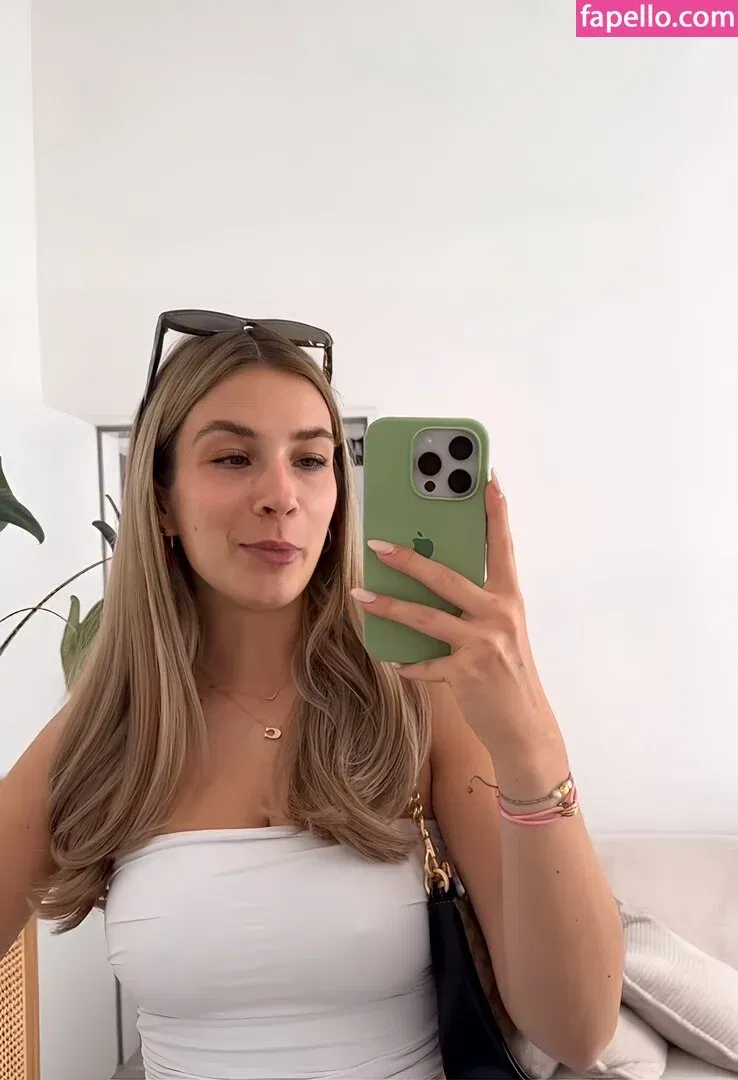 Paula Doeringer Onlyfans Photo Gallery 