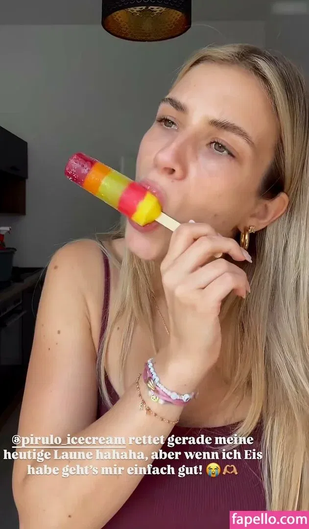 Paula Doeringer Onlyfans Photo Gallery 