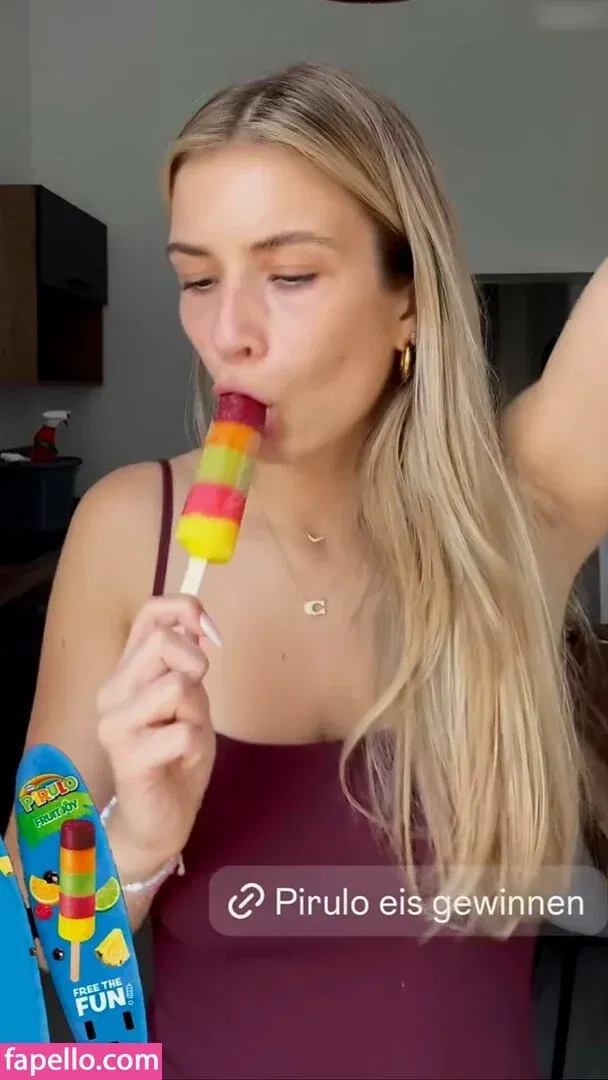 Paula Doeringer Onlyfans Photo Gallery 