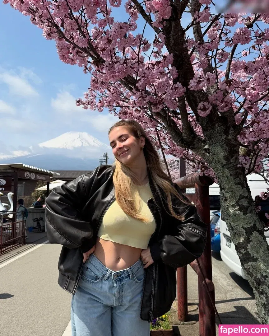 Paula Doeringer Onlyfans Photo Gallery 