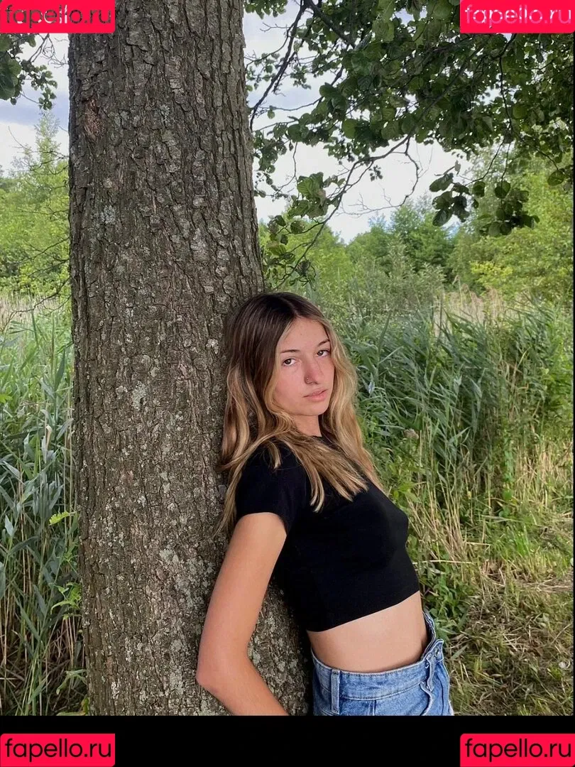 Julia Dreams Angel Onlyfans Photo Gallery 