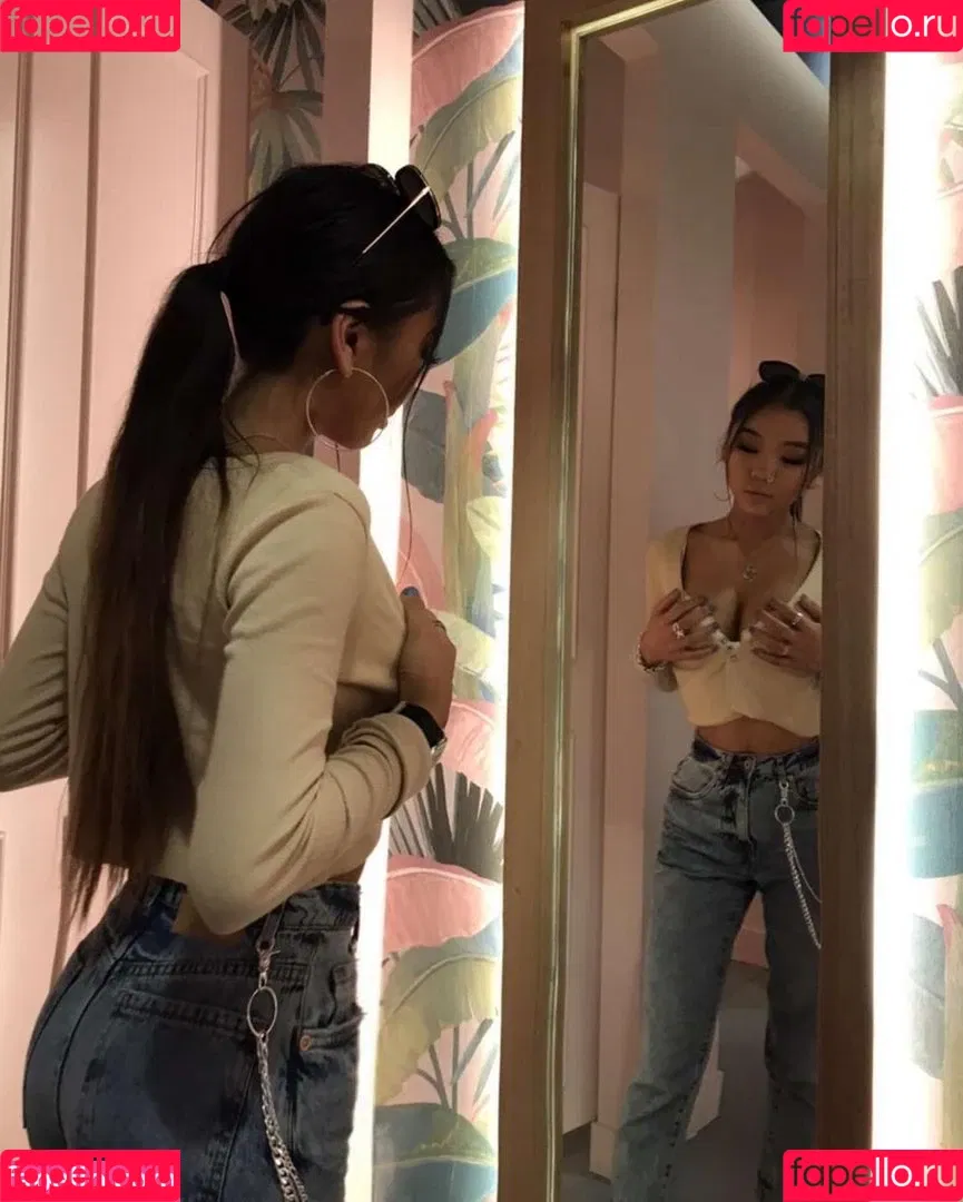 Kiimiiseokk Onlyfans Photo Gallery 
