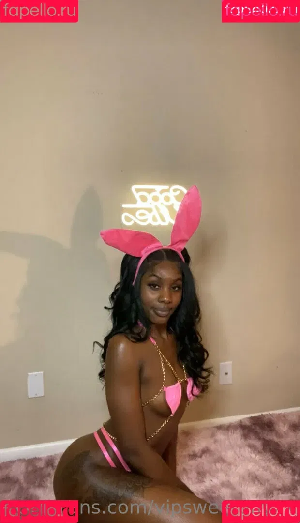 vipsweetonyxx Onlyfans Photo Gallery 