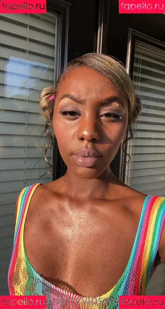 vipsweetonyxx Onlyfans Photo Gallery 