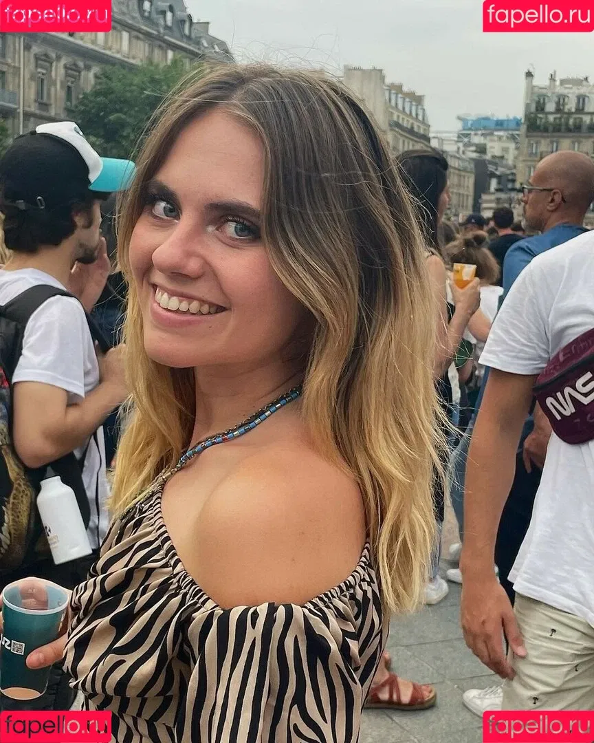 Axelle Maga Onlyfans Photo Gallery 
