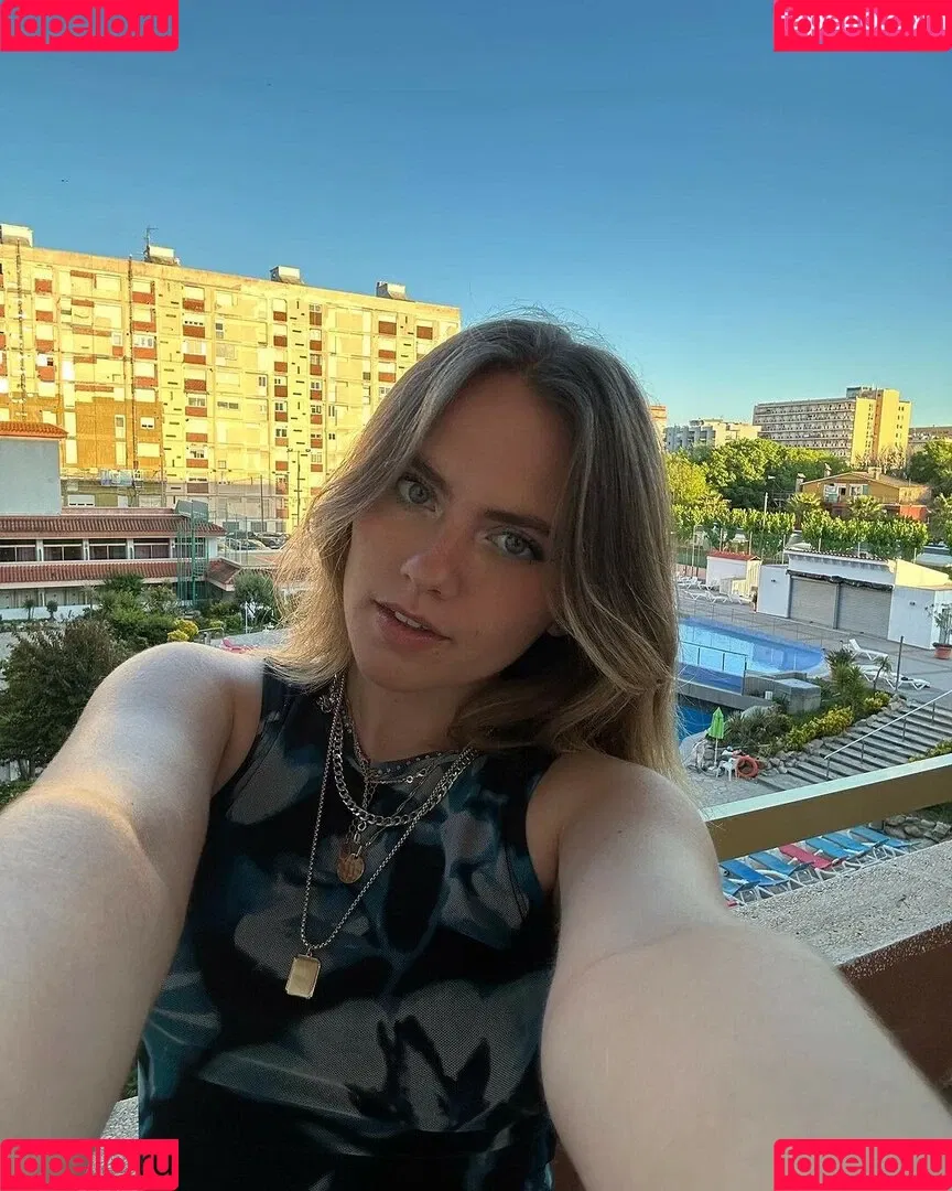 Axelle Maga Onlyfans Photo Gallery 
