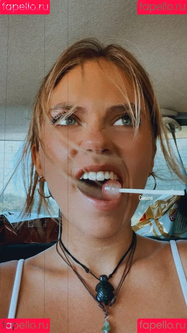 Axelle Maga Onlyfans Photo Gallery 