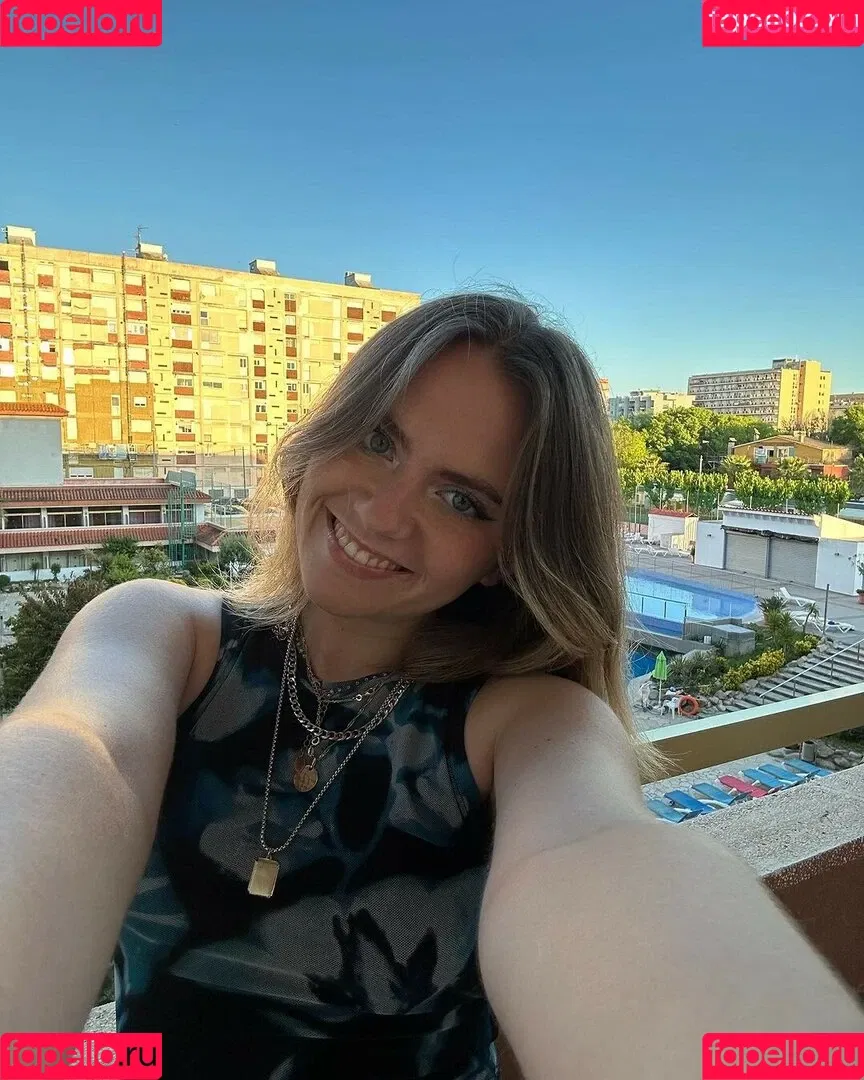 Axelle Maga Onlyfans Photo Gallery 