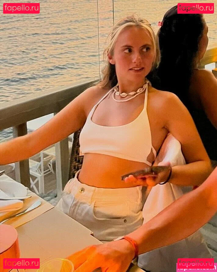 Axelle Maga Nude Onlyfans Photo 47