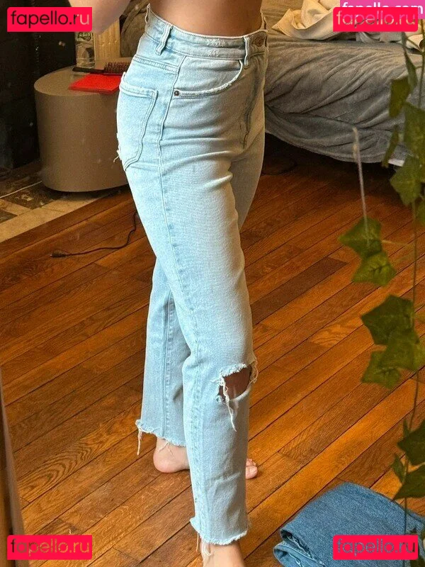 Axelle Maga Nude Onlyfans Photo 28