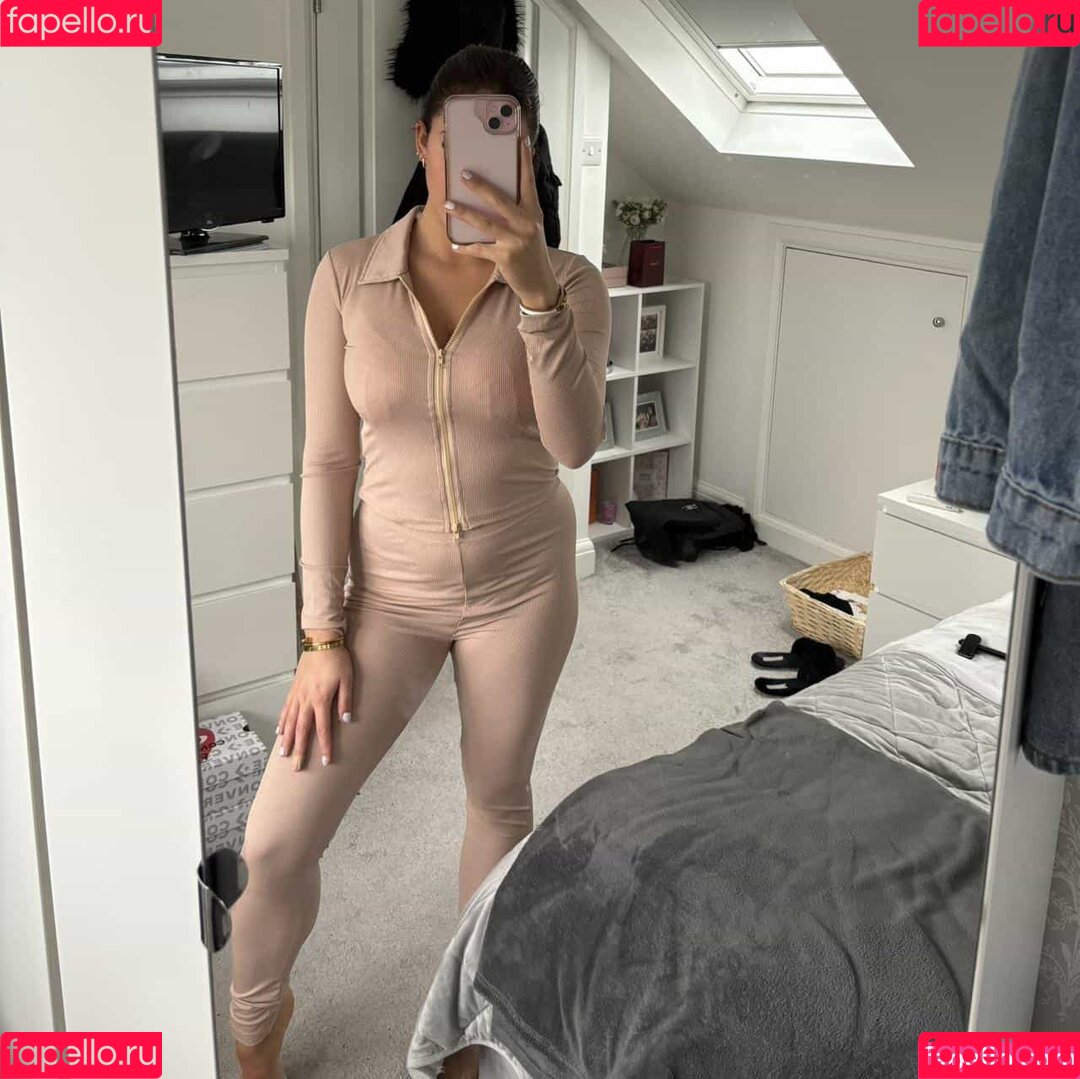 Liv Grace Onlyfans Photo Gallery 