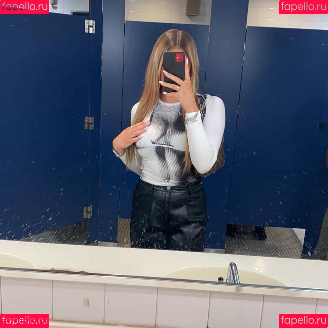 Liv Grace Onlyfans Photo Gallery 