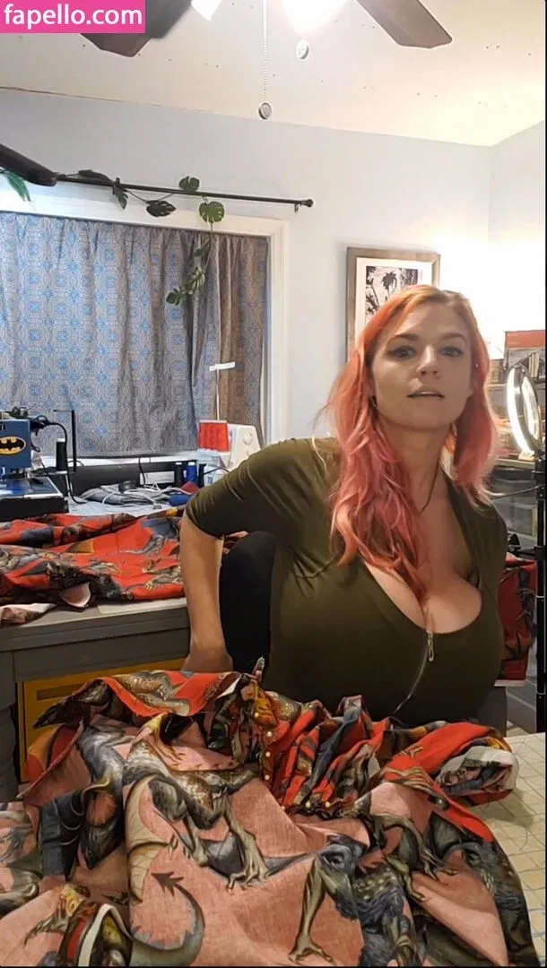 Heidi Corinne Onlyfans Photo Gallery 