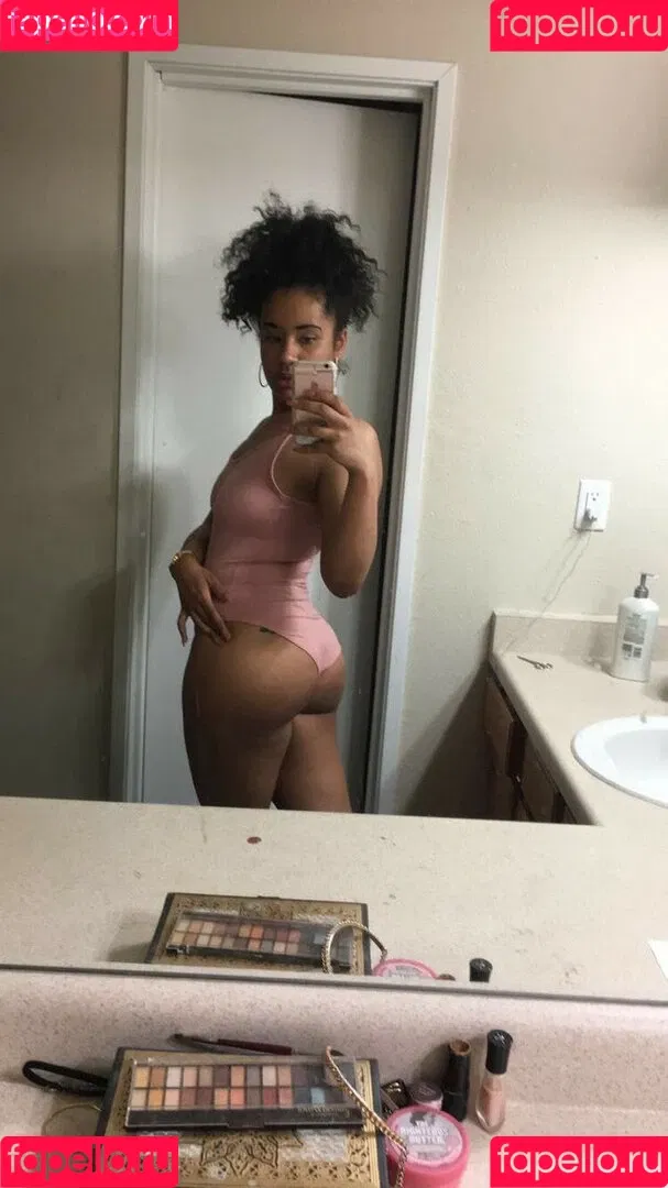 Elusivemulatto Onlyfans Photo Gallery 