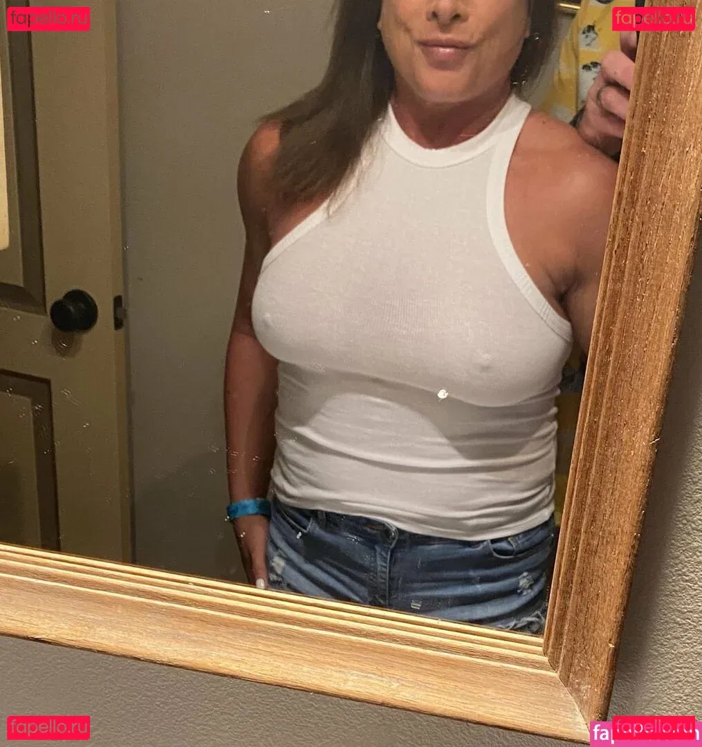 Hotwifehappylife Onlyfans Photo Gallery 
