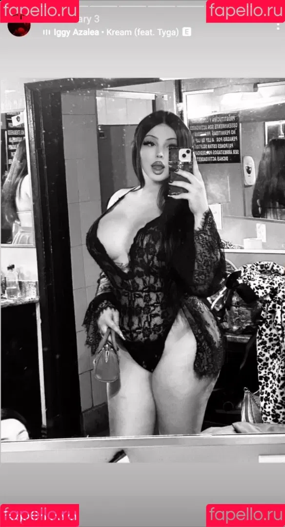 Trans Goddess Onlyfans Photo Gallery 