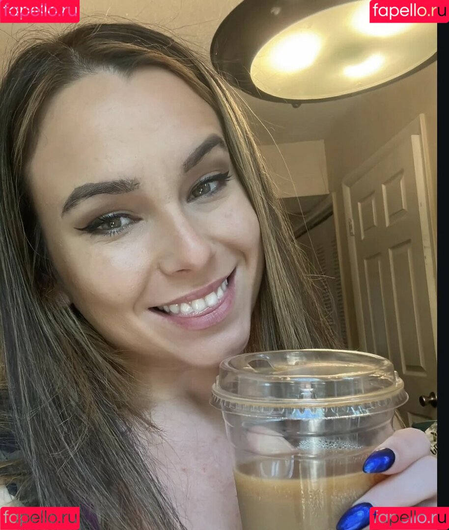 Kelly Maverick Onlyfans Photo Gallery 