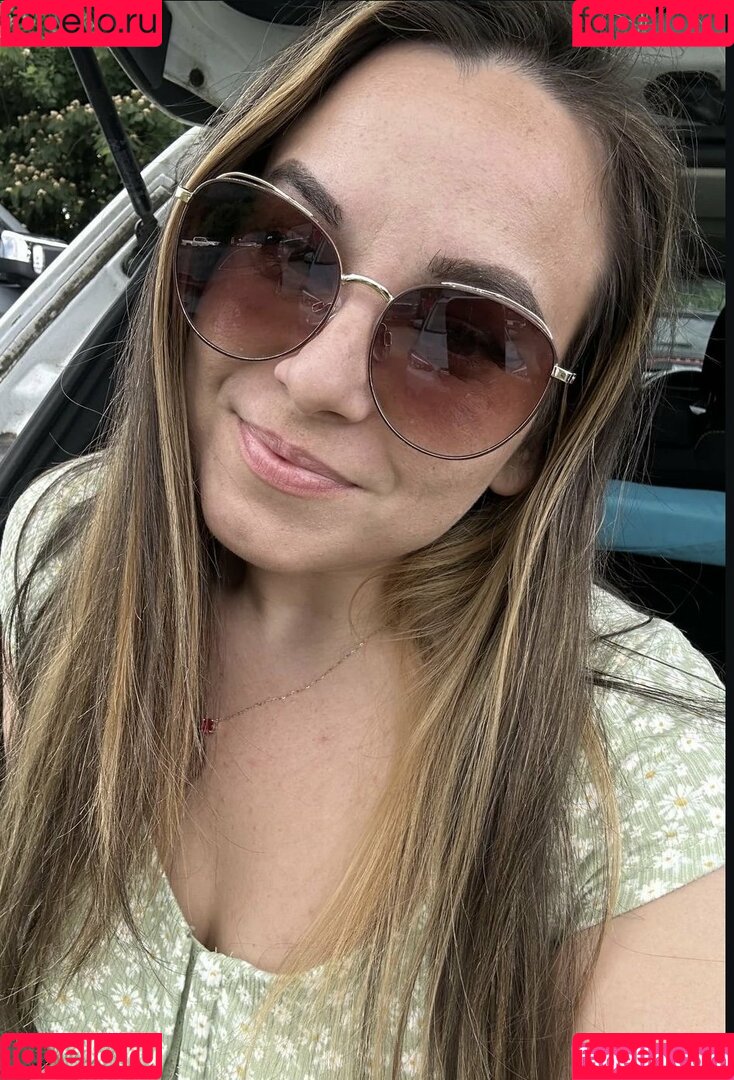 Kelly Maverick Onlyfans Photo Gallery 