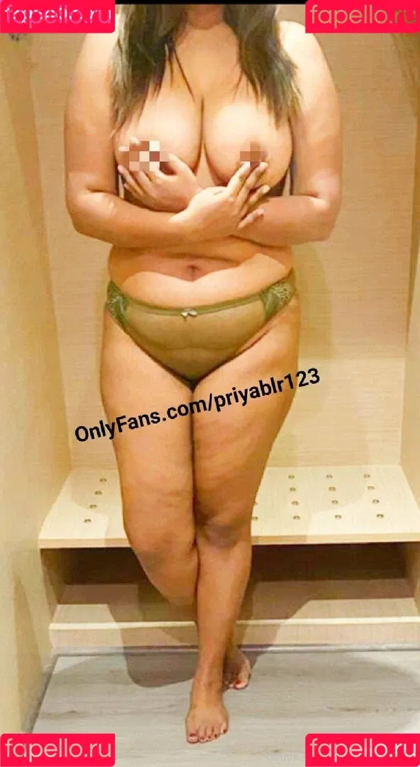 priyablr123 Onlyfans Photo Gallery 