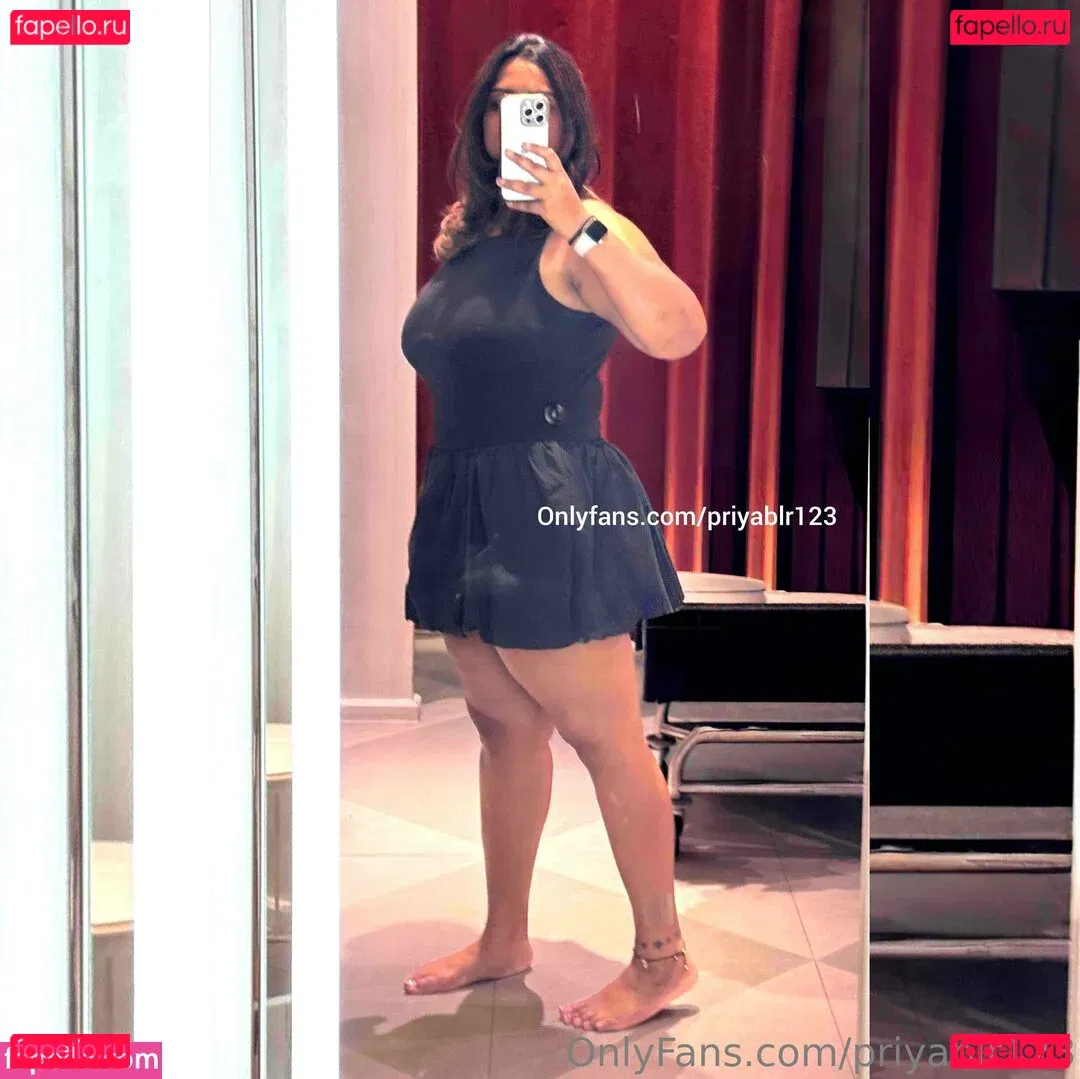 priyablr123 Onlyfans Photo Gallery 