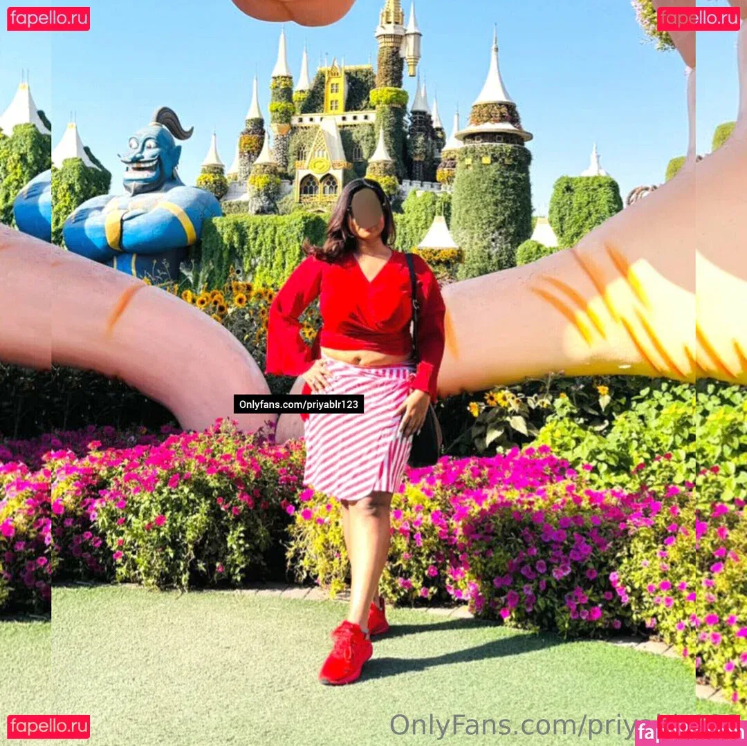 priyablr123 Onlyfans Photo Gallery 