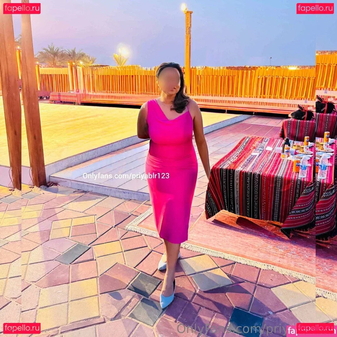 priyablr123 Onlyfans Photo Gallery 