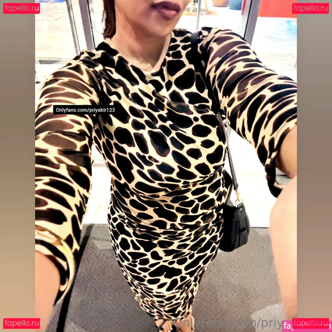 priyablr123 Onlyfans Photo Gallery 