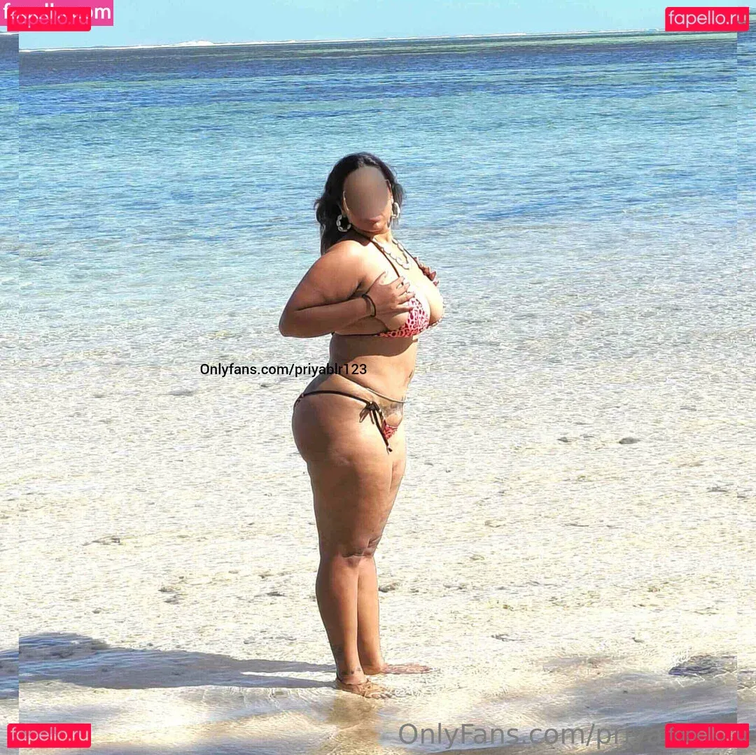 priyablr123 Onlyfans Photo Gallery 