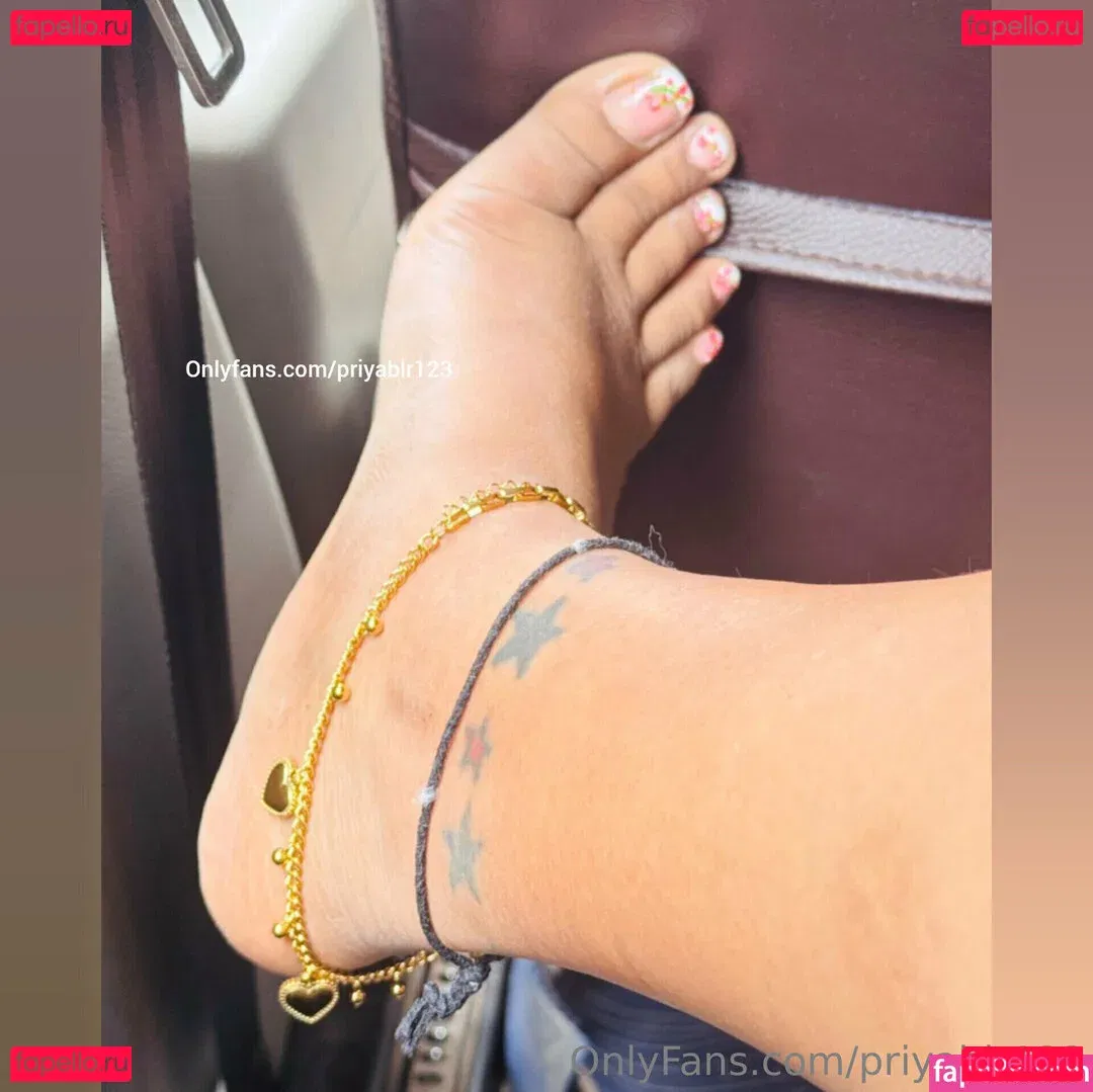 priyablr123 Onlyfans Photo Gallery 