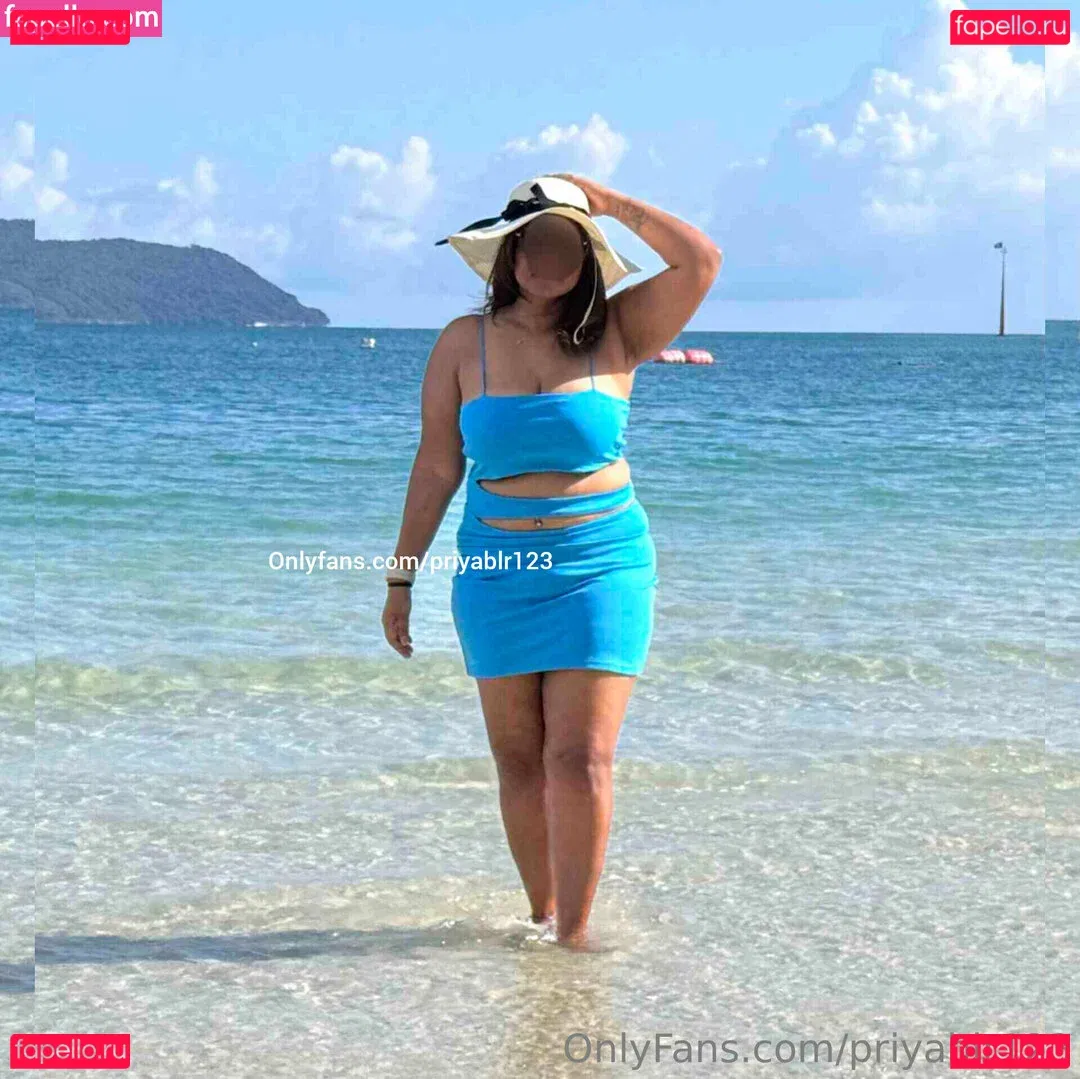 priyablr123 Onlyfans Photo Gallery 