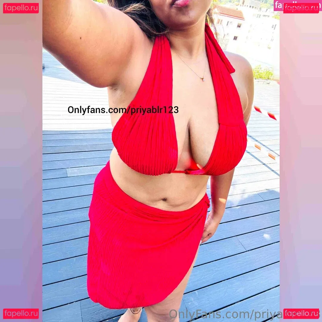 priyablr123 Onlyfans Photo Gallery 