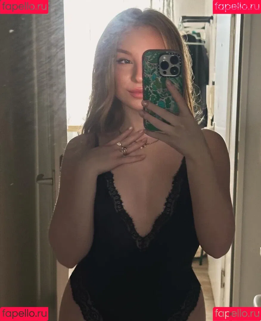 Miss Cherry Onlyfans Photo Gallery 