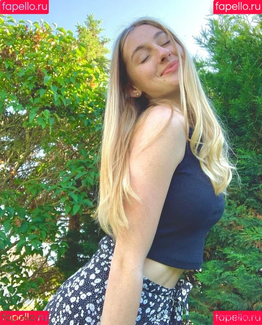 Sina-Marie Reen Onlyfans Photo Gallery 