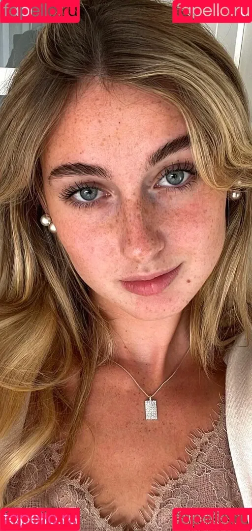 Sina-Marie Reen Onlyfans Photo Gallery 