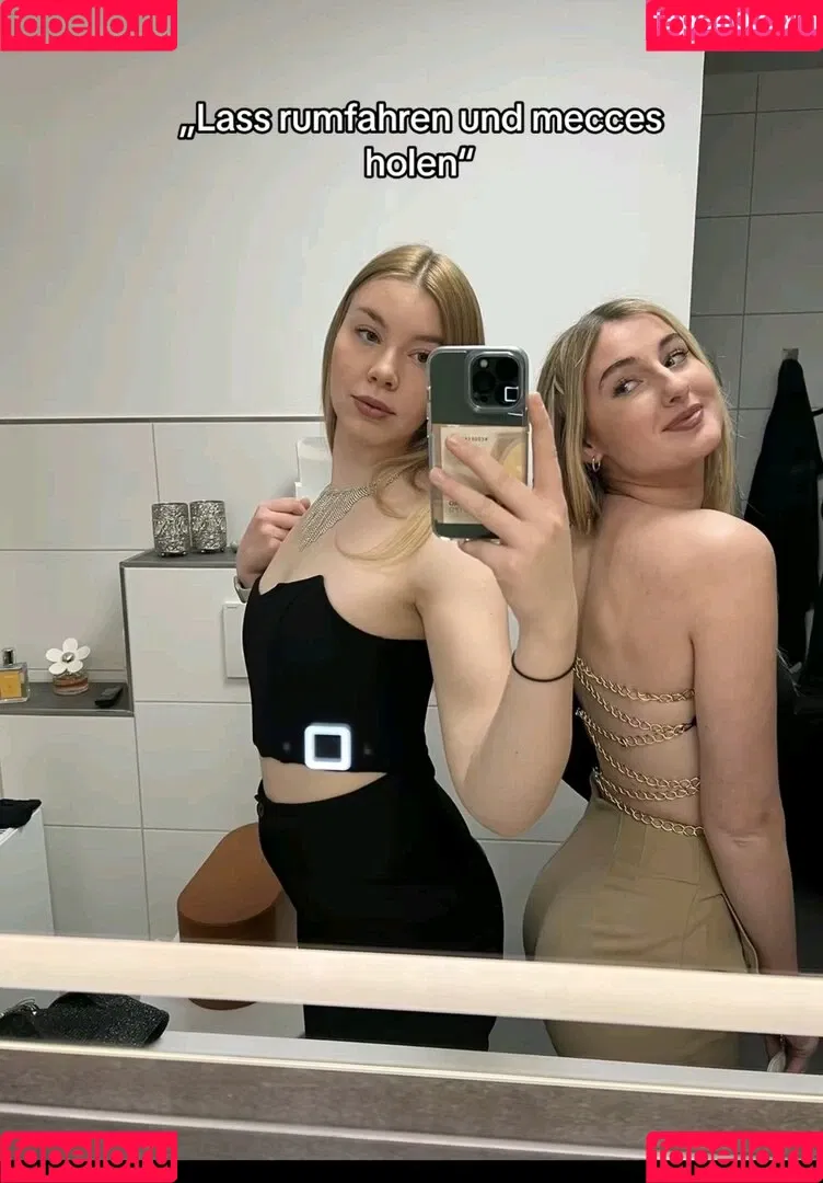 Sina-Marie Reen Onlyfans Photo Gallery 