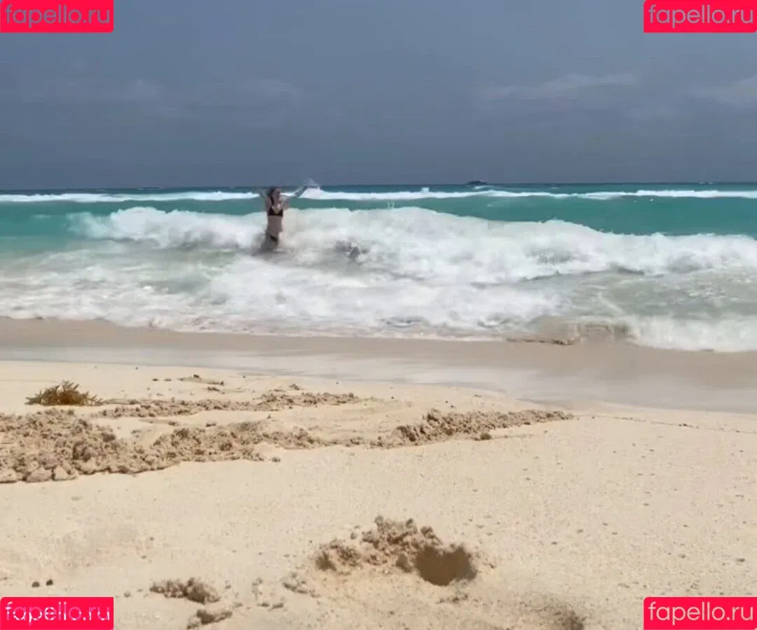 Sina-Marie Reen Onlyfans Photo Gallery 