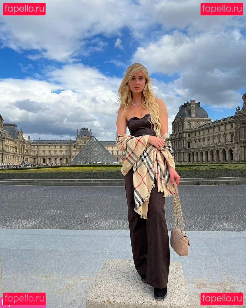 Sina-Marie Reen Onlyfans Photo Gallery 